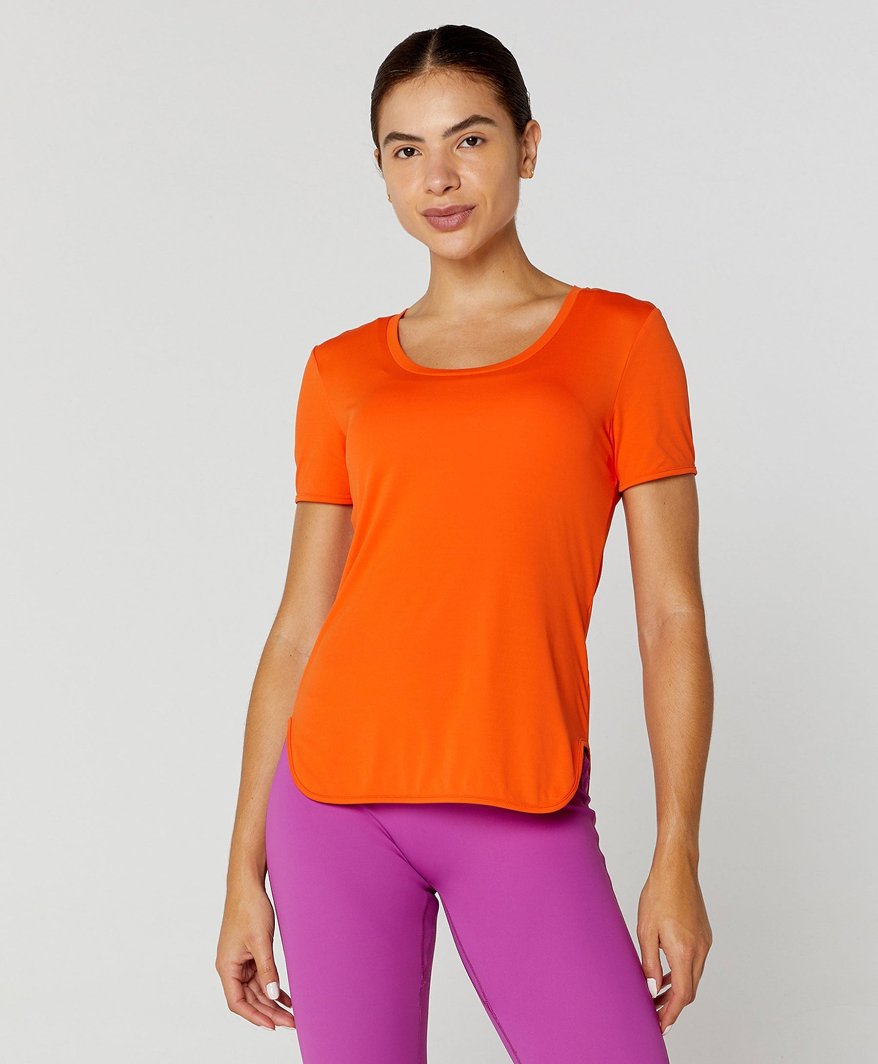 T-Shirt Eterna Gola Redonda Alongada