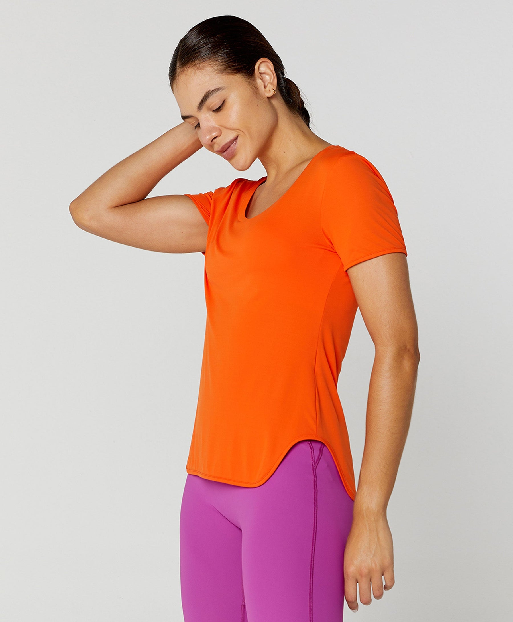 T-Shirt Eterna Gola Redonda Alongada