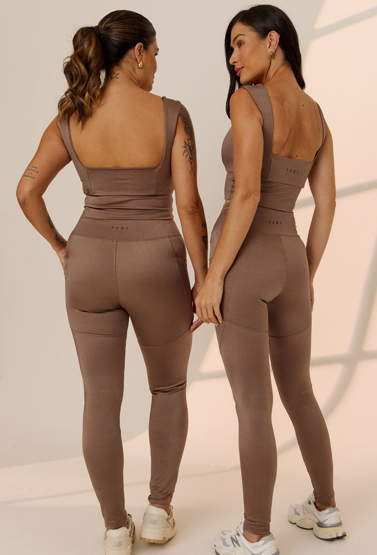 Legging lisa castanho com bolsos Solare