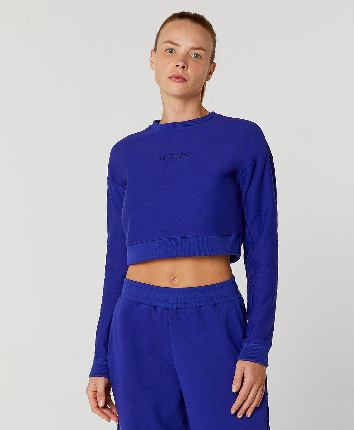 Blusa De Moletom Cropped Faixa Alto Giro