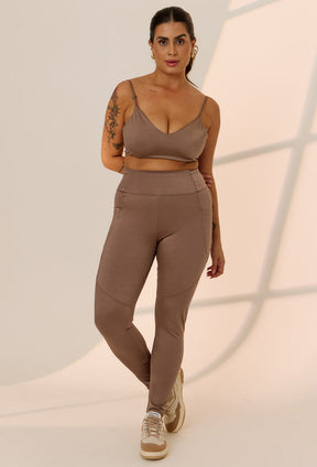 Legging lisa castanho com bolsos Solare